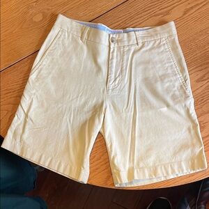Southern Tide Men's Flat Front Shorts - Light Yellow